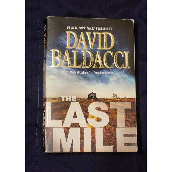 THE LAST MILE - AN AMOS DECKER NOVEL - Picture 1 of 4
